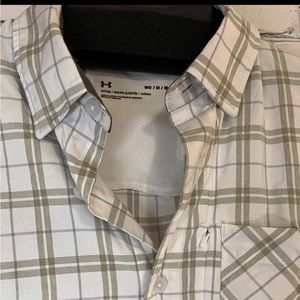 Under Armour High Tide Button Down Men’s SS Shirt - Gray/White - Medium